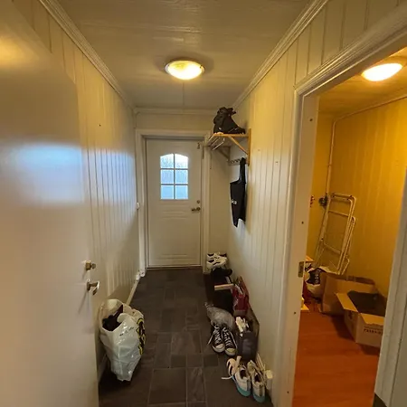 Rom Til Leie I Sentrum Og Delt Med Eier, Gratis Parkering Pansiyon
