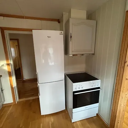 Rom Til Leie I Sentrum Og Delt Med Eier, Gratis Parkering Privat overnatting *