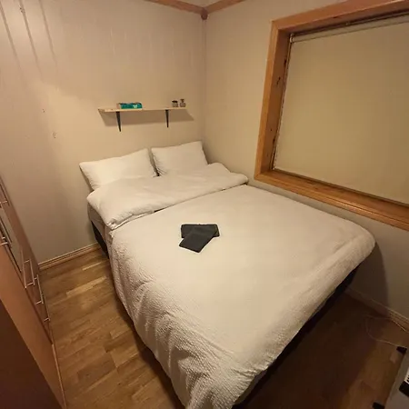 Privat overnatting Rom Til Leie I Sentrum Og Delt Med Eier, Gratis Parkering *